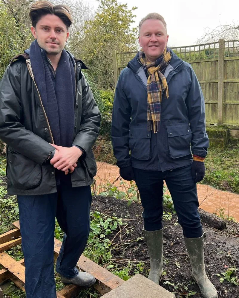 Simon Crowther with Michael Payne MP following flooding in Nottingham